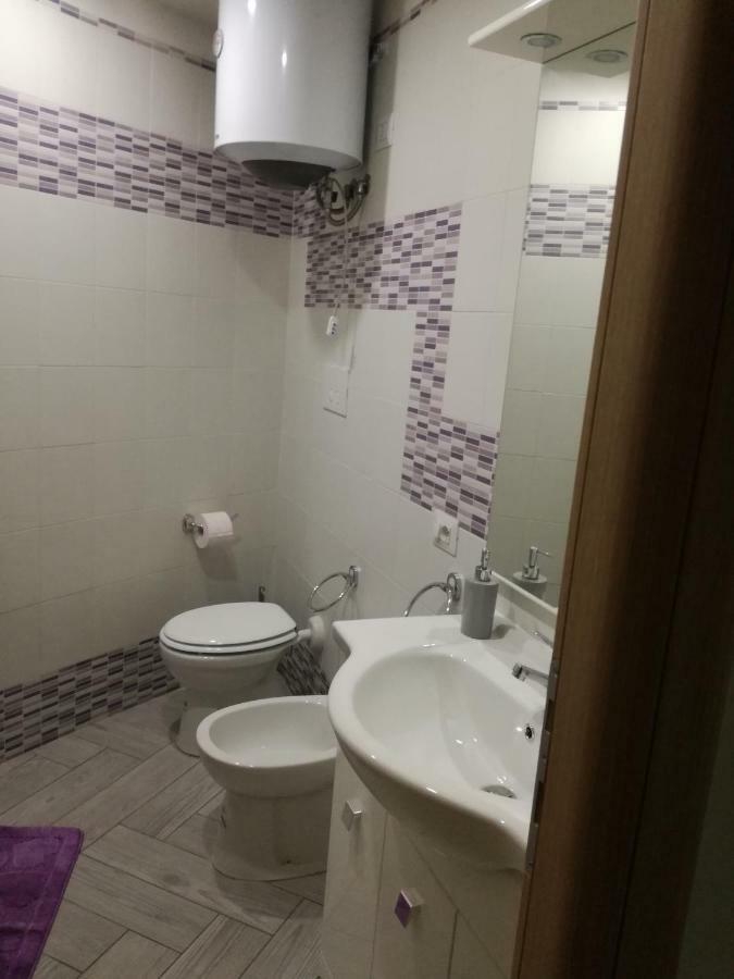 Appartamento In Seminterrato Zannone 사바우디아 외부 사진