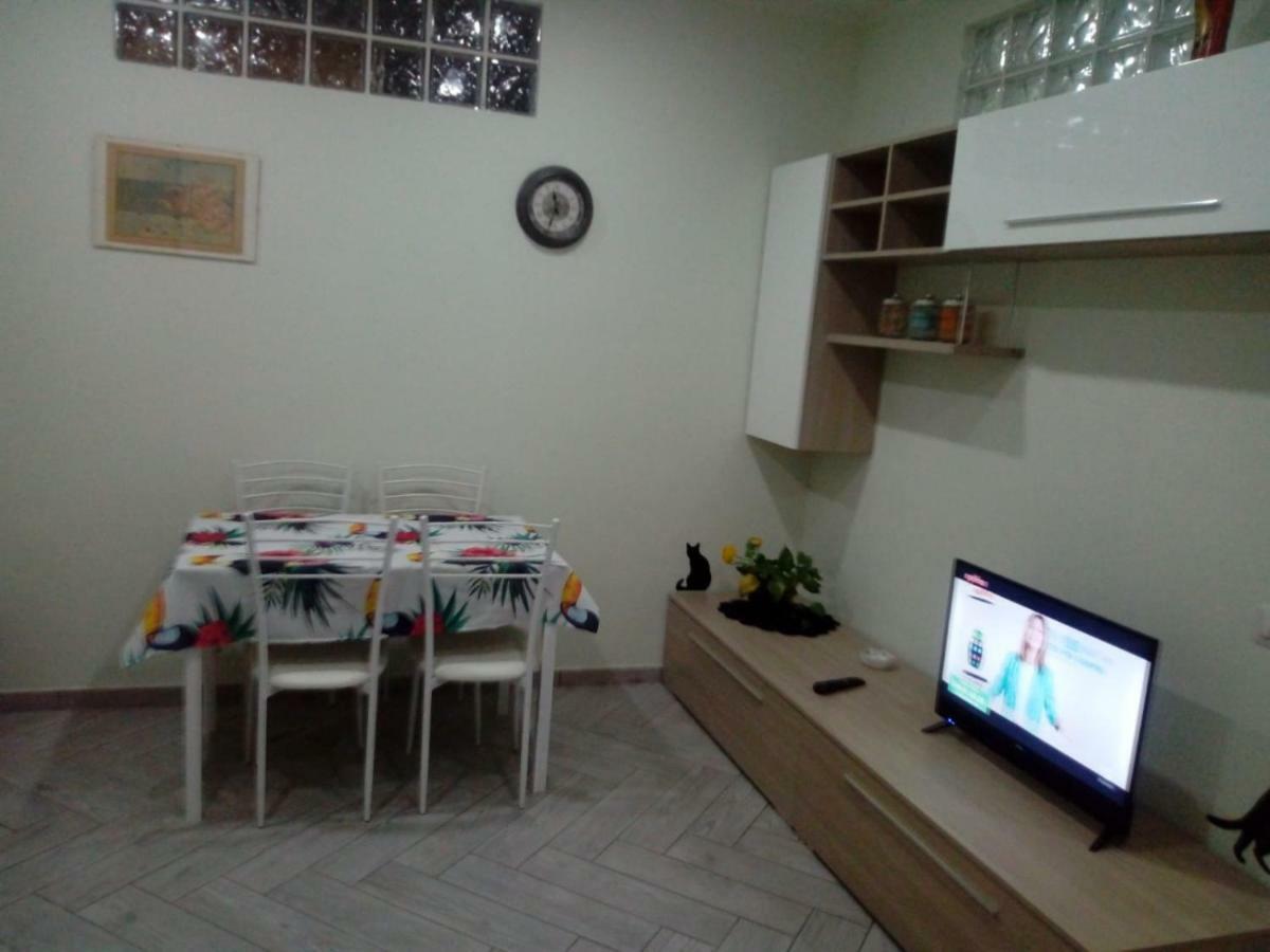 Appartamento In Seminterrato Zannone 사바우디아 외부 사진